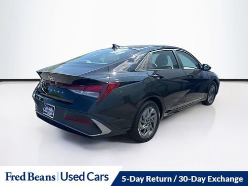 Used 2024 Hyundai Elantra SEL FWD image 10