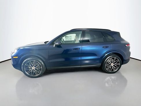 Certified 2026 Porsche Cayenne AWD/4WD image 2