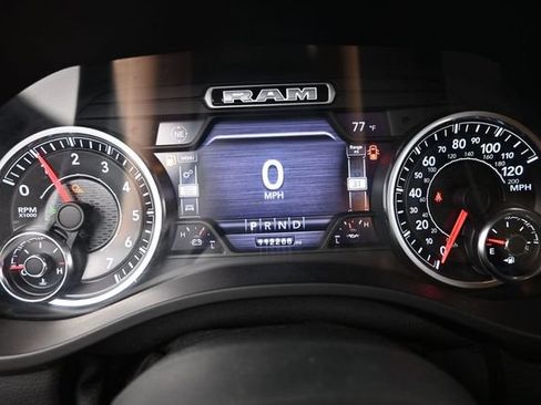 Used 2020 RAM 1500 Big Horn AWD/4WD image 32