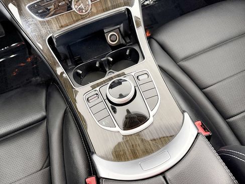 Used 2017 Mercedes-Benz C 300 4MATIC Sedan image 61