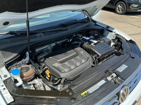 Used 2019 Volkswagen Tiguan SEL w/ 3rd Row Seat Package AWD/4WD image 31