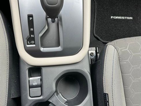 Used 2025 Subaru Forester image 12