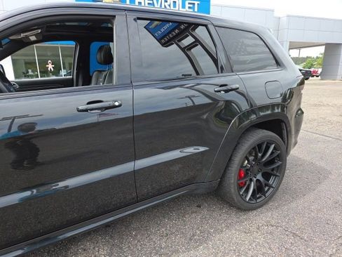 Used 2014 Jeep Grand Cherokee SRT8 w/ Luxury Group II AWD/4WD image 38