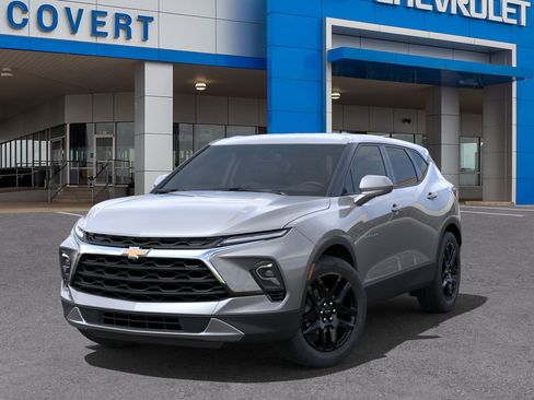 New 2025 Chevrolet Blazer LT image 6