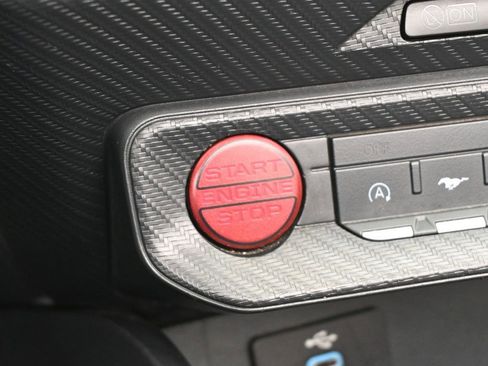 Used 2024 Ford Mustang Convertible image 14