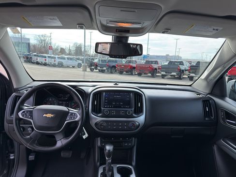 Used 2022 Chevrolet Colorado LT w/ Luxury Package image 29