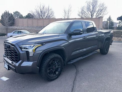 Used 2025 Toyota Tundra Limited image 8