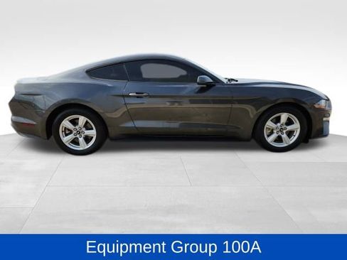 Used 2019 Ford Mustang Coupe image 2