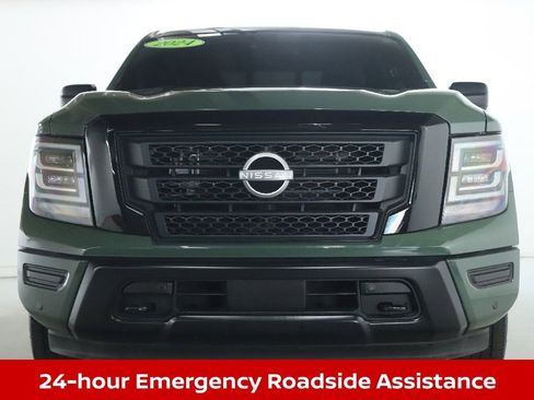 Certified 2024 Nissan Titan SV w/ SV Bronze Edition Package AWD/4WD image 10