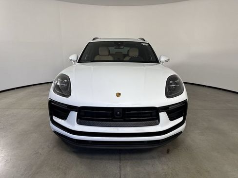 Certified 2026 Porsche Macan Turbo AWD/4WD image 10