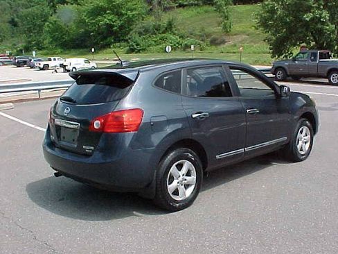 Used 2013 Nissan Rogue S w/ Special Edition Pkg AWD/4WD image 9