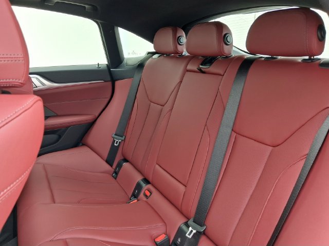New 2026 BMW M440i w/ Premium Package RWD image 27