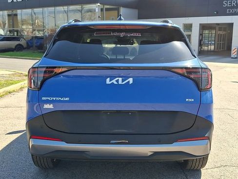 Certified 2026 Kia Sportage EX w/ EX Panorama Roof Package image 5