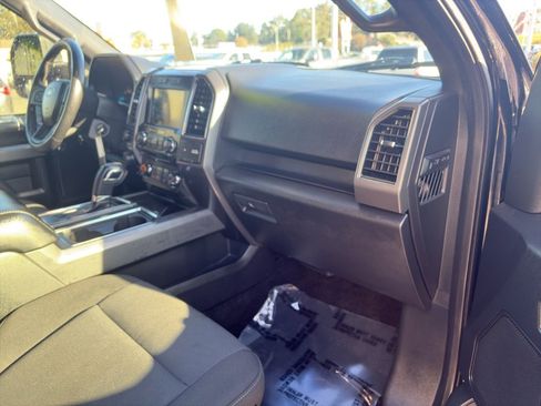 Used 2018 Ford F150 XLT w/ Equipment Group 302A Luxury image 27