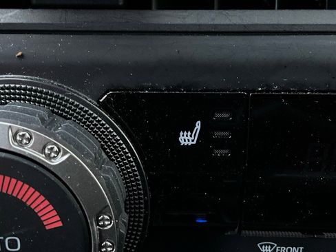 Used 2025 Toyota Tacoma TRD Off-Road image 27