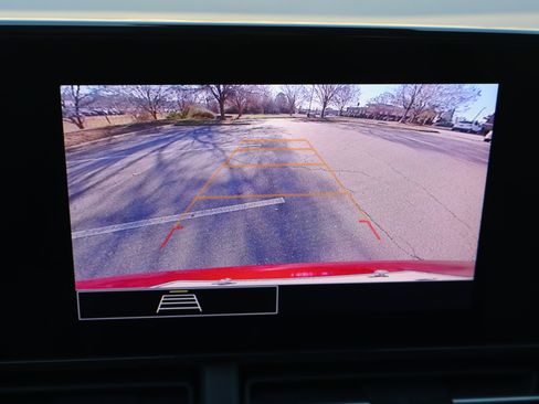 Used 2024 Chevrolet Trax RS w/ Sunroof Package image 29