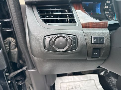 Used 2013 Ford Edge Limited AWD/4WD image 18