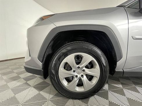 Certified 2019 Toyota RAV4 LE AWD/4WD image 22