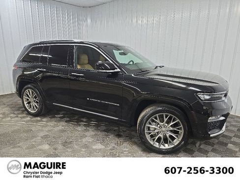 Used 2023 Jeep Grand Cherokee Summit w/ Luxury Tech Group V AWD/4WD image 1
