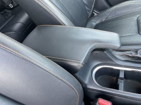 Used 2019 Subaru Crosstrek 2.0i Limited w/ Moonroof Package w/Navigation image 31