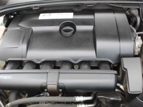 Used 2012 Volvo XC70 3.2 image 35