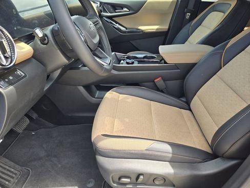 New 2026 Chevrolet Equinox ACTIV w/ Convenience Package III FWD image 9