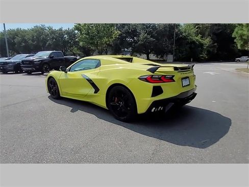 Used 2022 Chevrolet Corvette Stingray Premium Conv w/ Z51 Performance Package image 22
