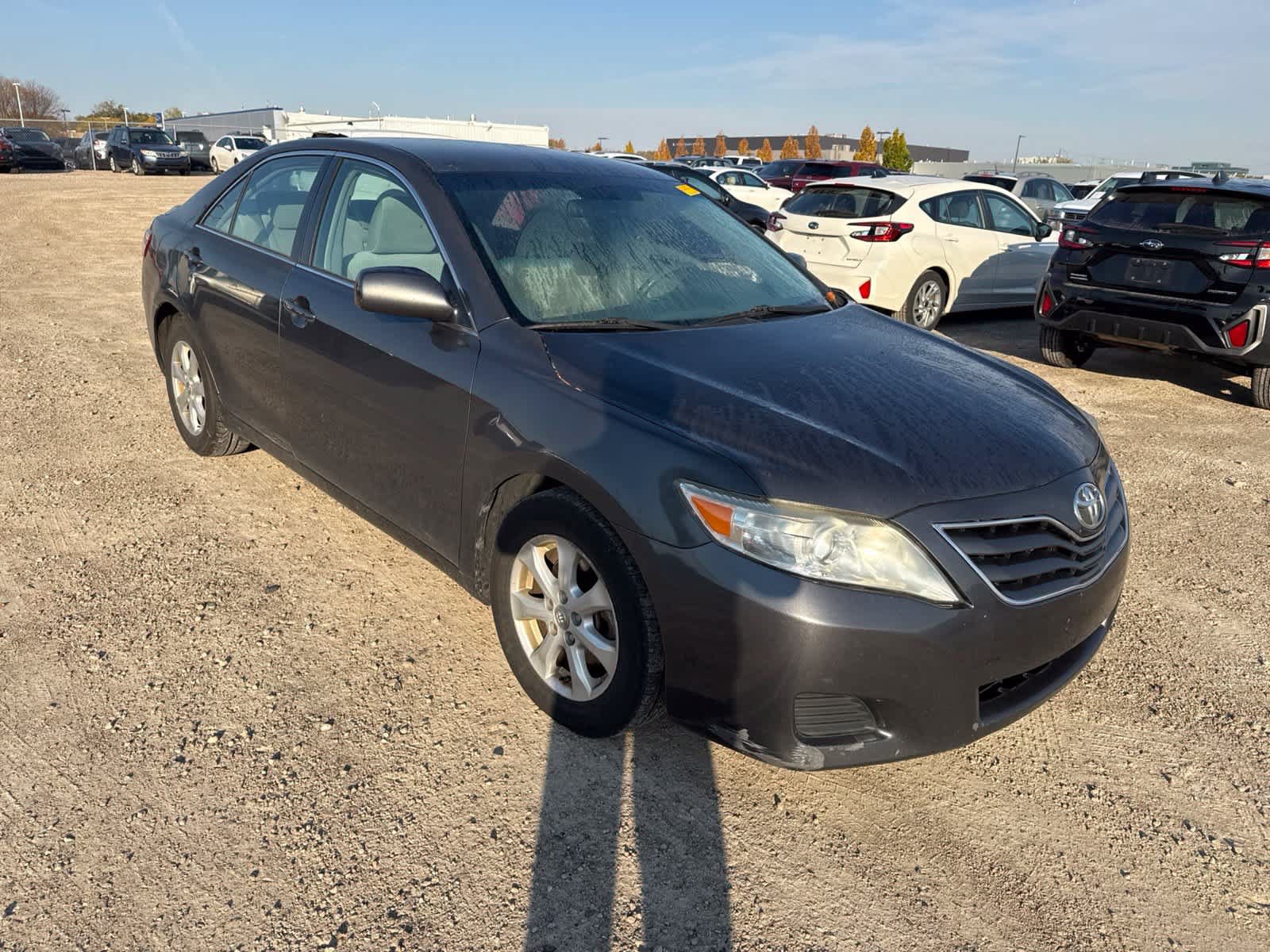 Used 2011 Toyota Camry LE w/ LE Extra-Value Pkg FWD image 4
