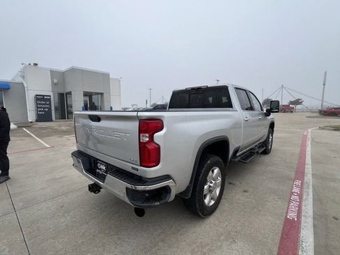 Used 2023 Chevrolet Silverado 2500 LTZ image 5