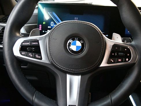 Used 2025 BMW X5 xDrive40i w/ Executive Package image 42