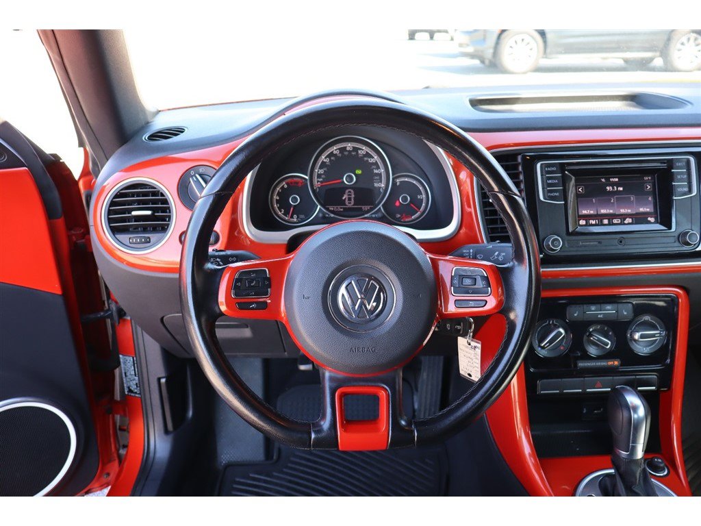 Used 2019 Volkswagen Beetle 2.0T FWD image 22