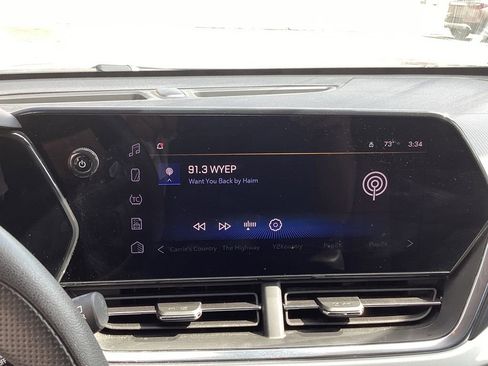 Used 2024 Chevrolet Trax LT image 13