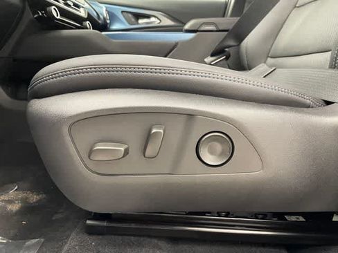 New 2026 Chevrolet Equinox EV LT AWD/4WD image 10