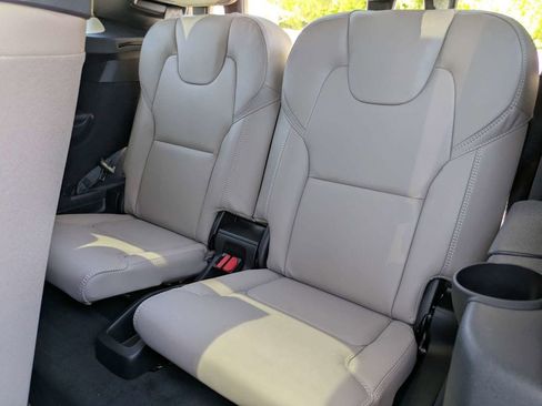 New 2026 Volvo XC90 T8 Ultra w/ Protection Package Premier AWD/4WD image 15