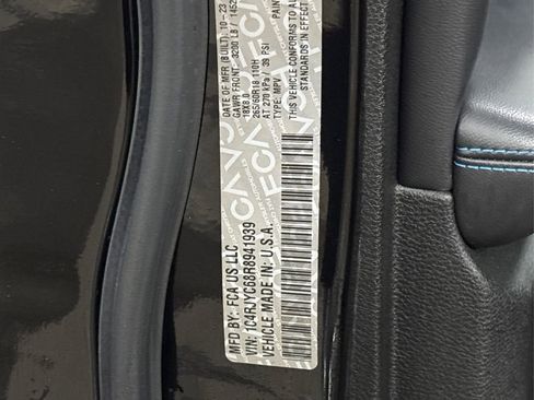 Used 2024 Jeep Grand Cherokee Trailhawk w/ Advanced Protech Group II image 12