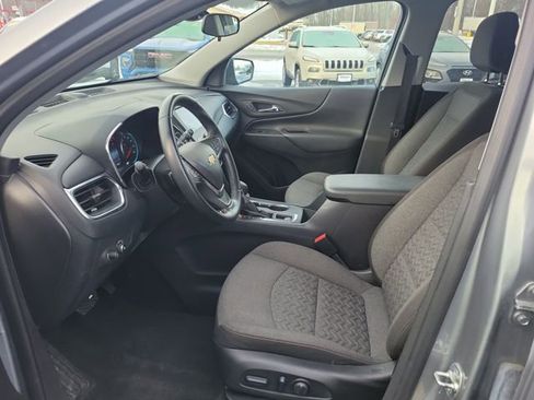 Used 2024 Chevrolet Equinox LT image 11