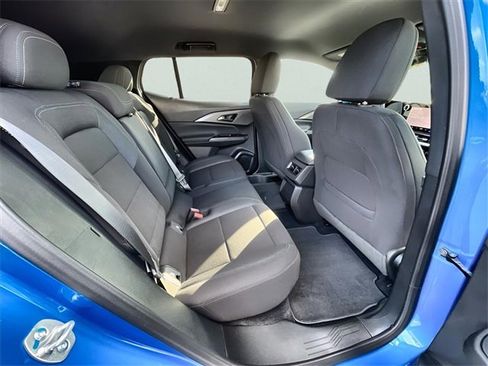 New 2026 Chevrolet Equinox EV LT image 26