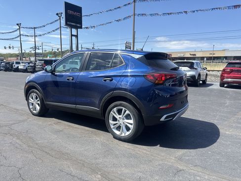 Used 2023 Buick Encore GX Preferred w/ Cold Weather Comfort Package AWD/4WD image 6