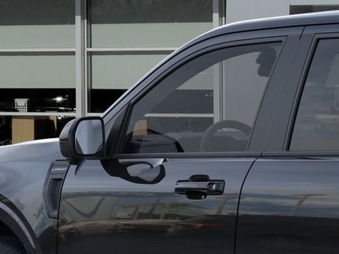 New 2025 Ford Maverick Lariat w/ Black Appearance Package image 21
