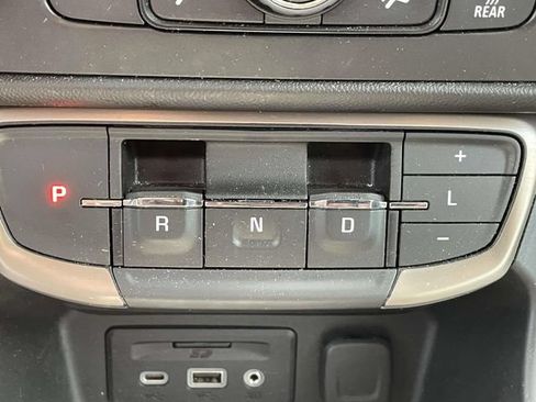 Used 2023 GMC Terrain Denali w/ LPO, 'HIT The Road' Package AWD/4WD image 32
