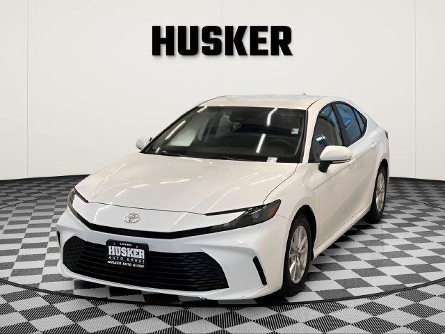 Used 2025 Toyota Camry LE FWD image 7