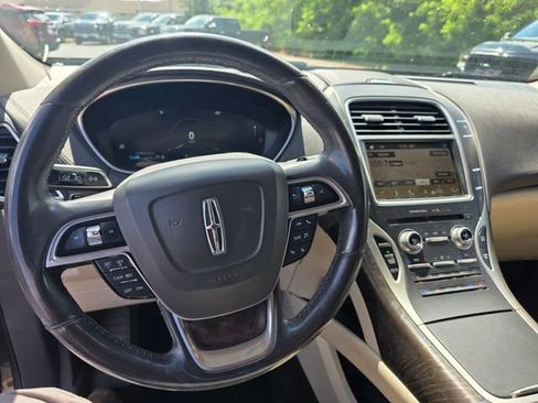 Used 2019 Lincoln Nautilus Reserve AWD/4WD image 7