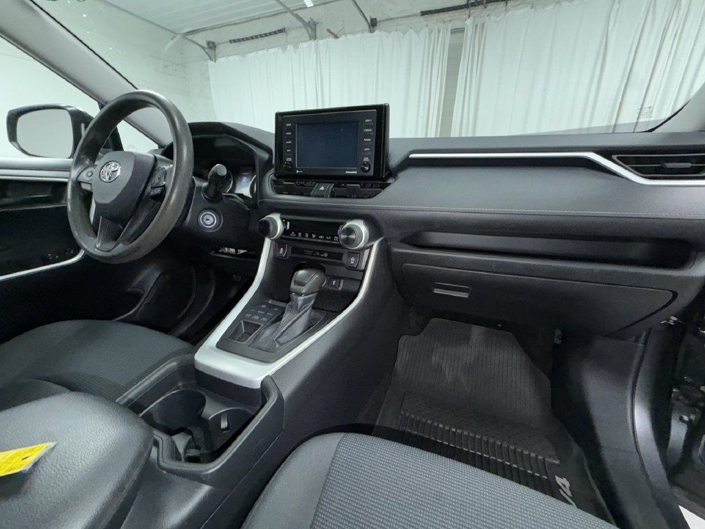 Used 2020 Toyota RAV4 LE w/ All Weather Liner Package AWD/4WD image 19