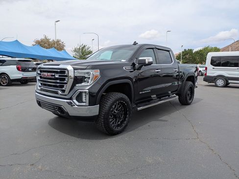 Used 2021 GMC Sierra 1500 SLT w/ SLT Convenience Package AWD/4WD image 8