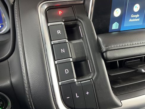 Used 2022 Chevrolet Suburban LT image 33