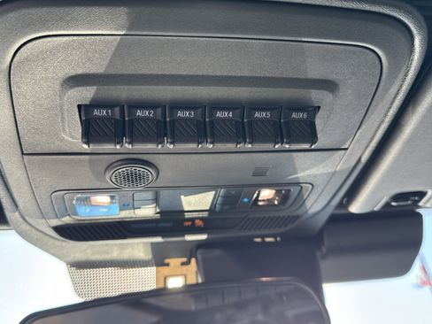 New 2025 Ford Bronco Badlands image 24