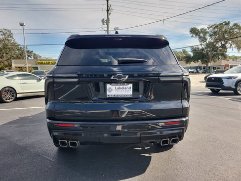 Used 2024 Chevrolet Traverse RS image 7