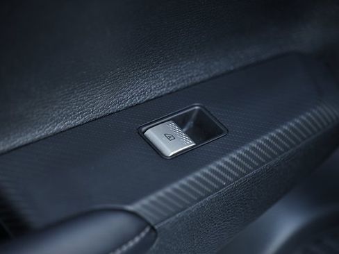 Used 2024 Mitsubishi Outlander SE image 22