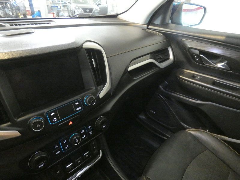 Used 2021 GMC Terrain SLT w/ Infotainment Package II AWD/4WD image 11