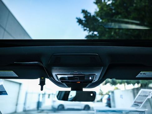 New 2026 Volkswagen GTI SE image 25